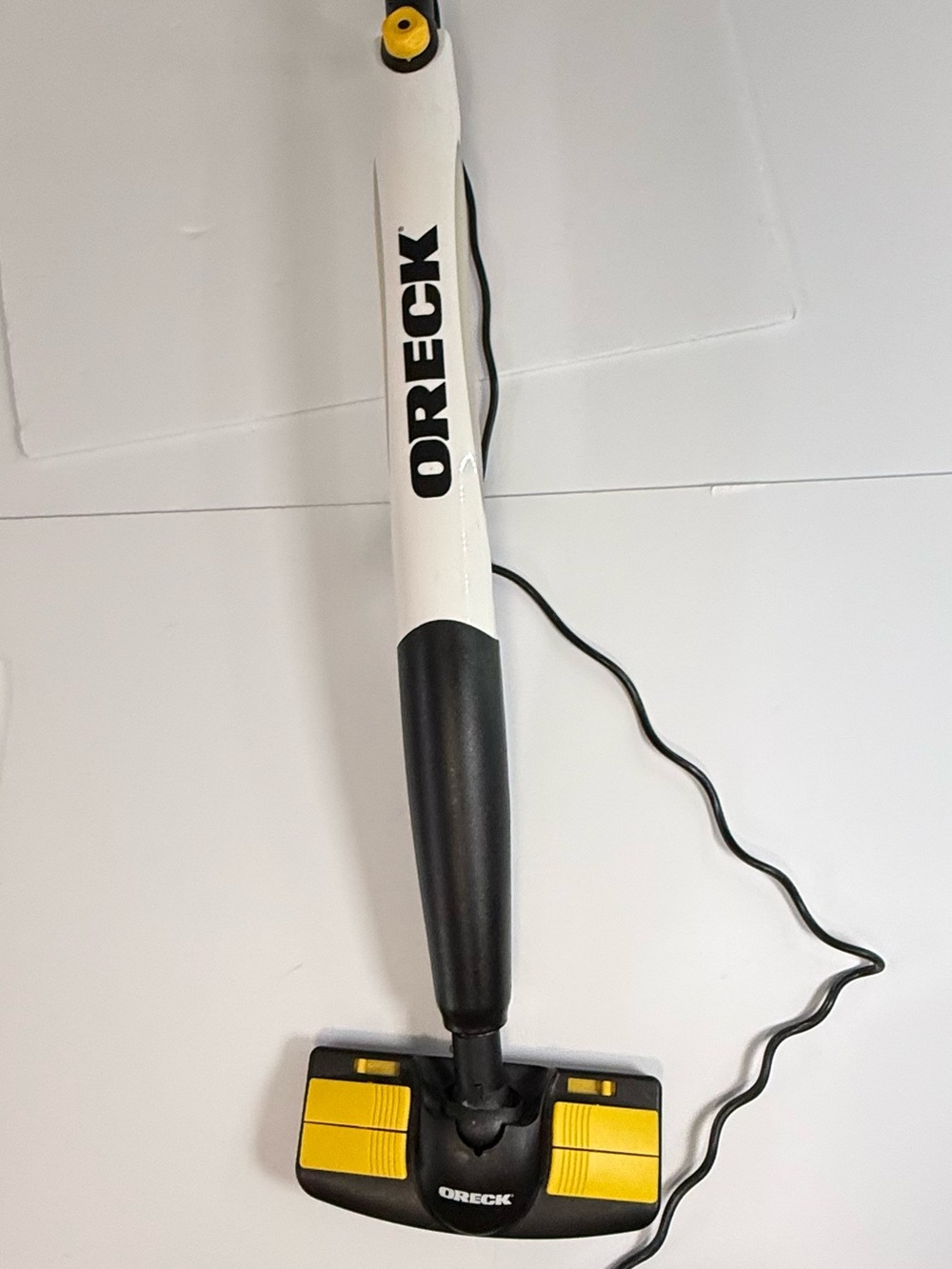 Oreck Upright Electric steam mop - White & Yellow tested & working